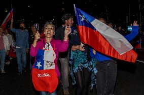 Chileans celebrate the triumph of the rejection of the 2022 constitutional process